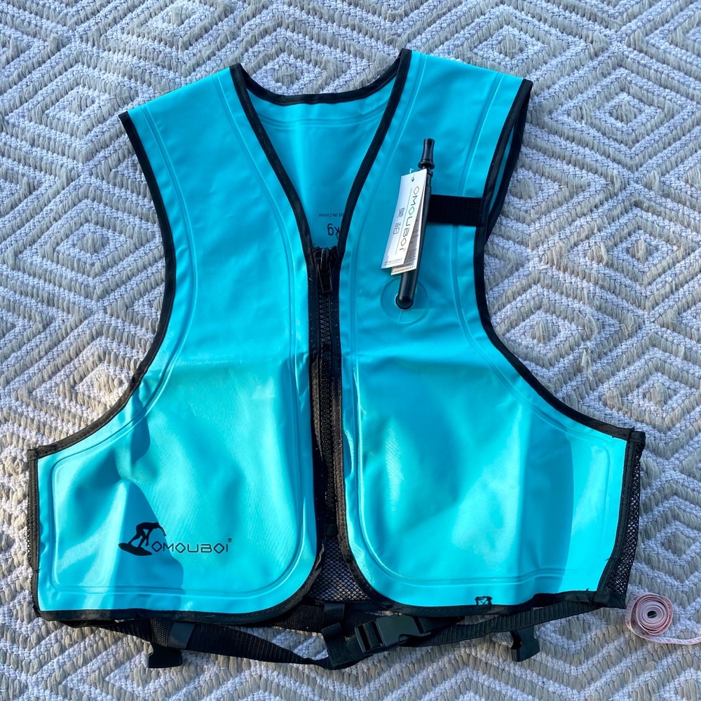 Inflatable life vest